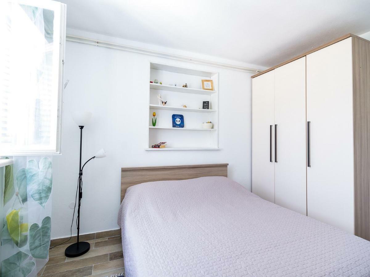 Apartments Laura 科尔丘拉 外观 照片