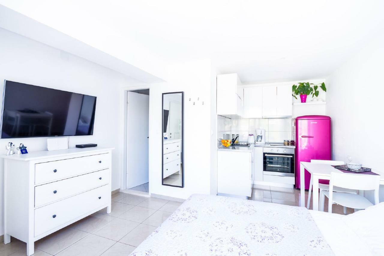 Apartments Laura 科尔丘拉 外观 照片